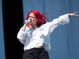 Wusste, will jetzt kein Kind: Rapperin badmómzjay spricht offen über Schwangerschaftsabbruch